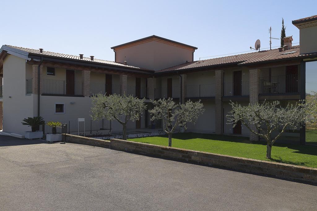 Hotel Relais Agli Olivi Лацизе Экстерьер фото