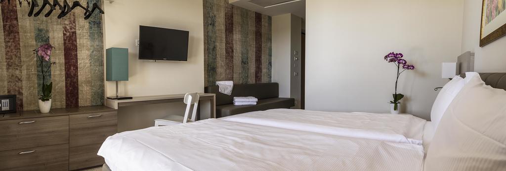Hotel Relais Agli Olivi Лацизе Экстерьер фото