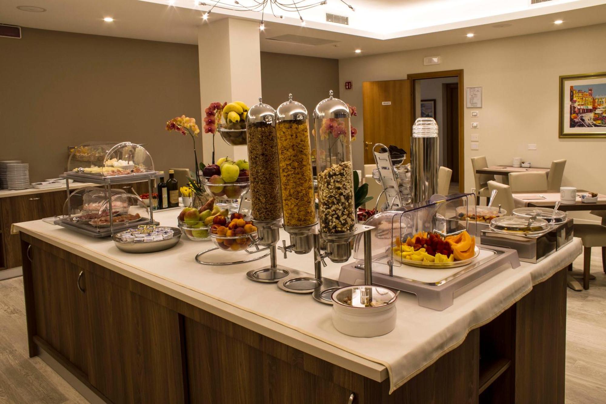 Hotel Relais Agli Olivi Лацизе Экстерьер фото
