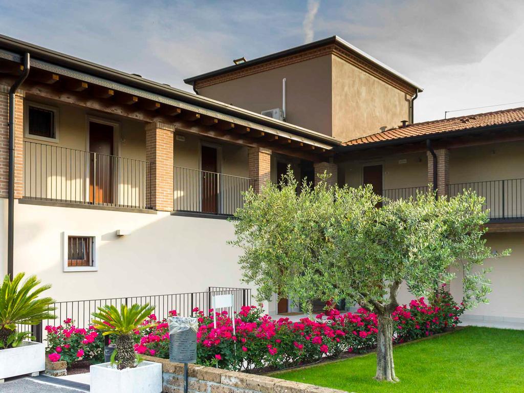 Hotel Relais Agli Olivi Лацизе Экстерьер фото