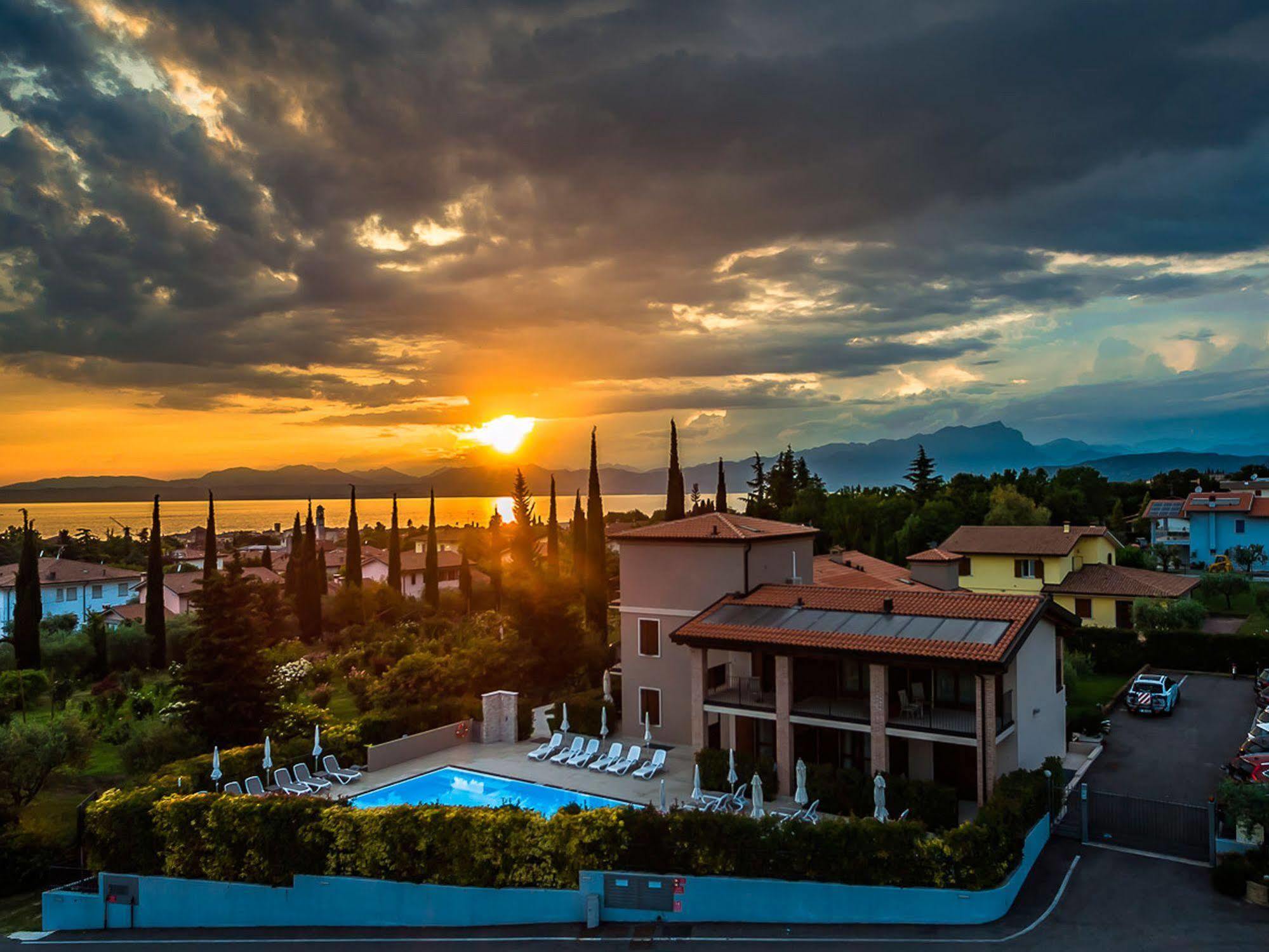 Hotel Relais Agli Olivi Лацизе Экстерьер фото