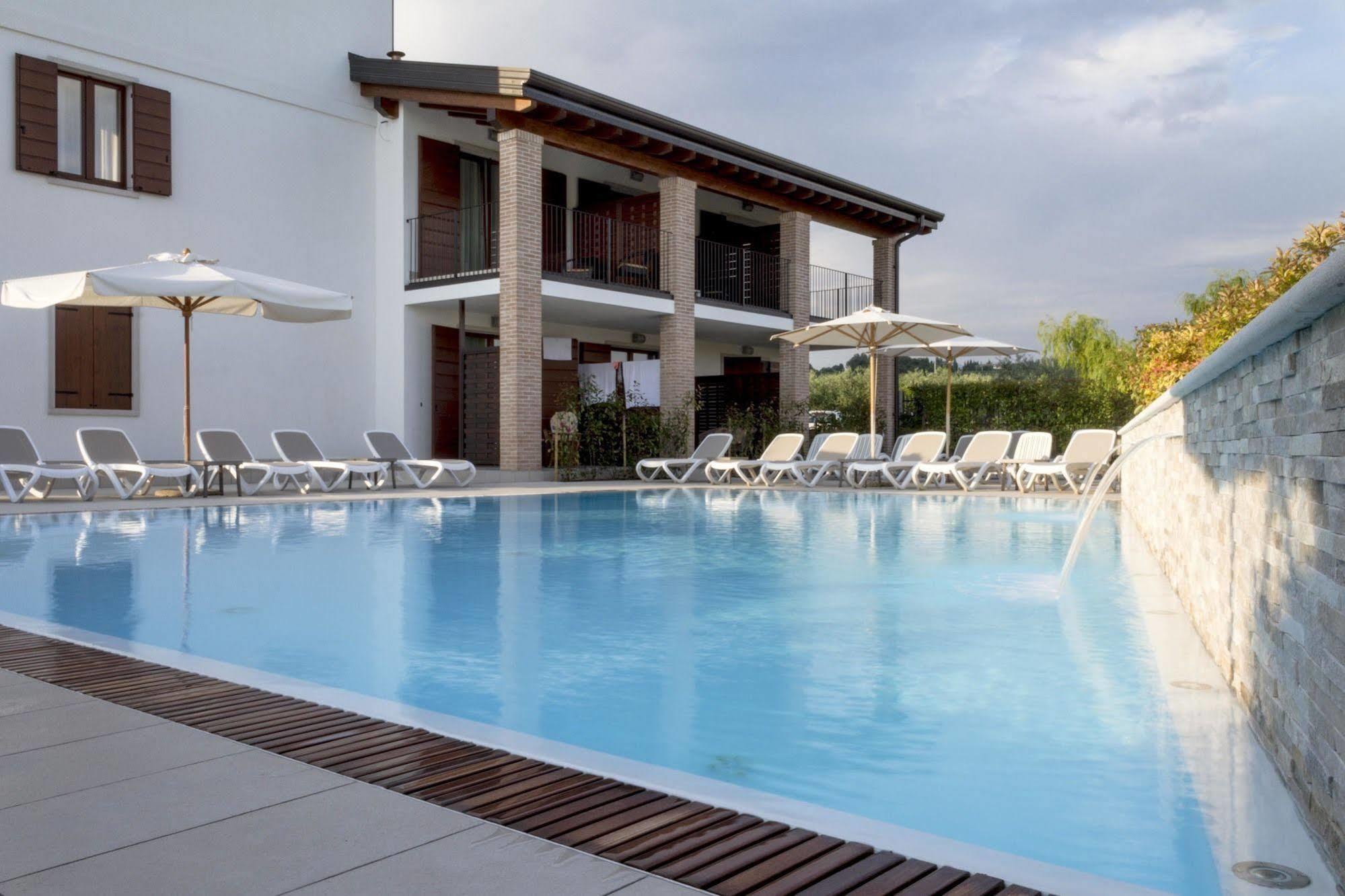 Hotel Relais Agli Olivi Лацизе Экстерьер фото